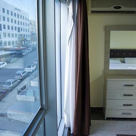 Bonsiana Hotel Suites Amman Exteriör bild