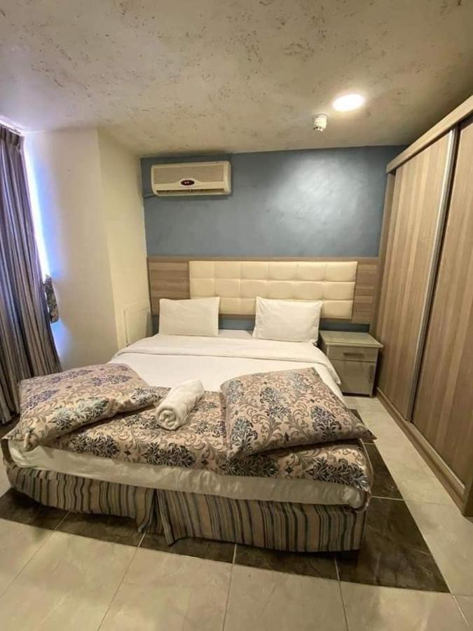 Bonsiana Hotel Suites Amman Exteriör bild