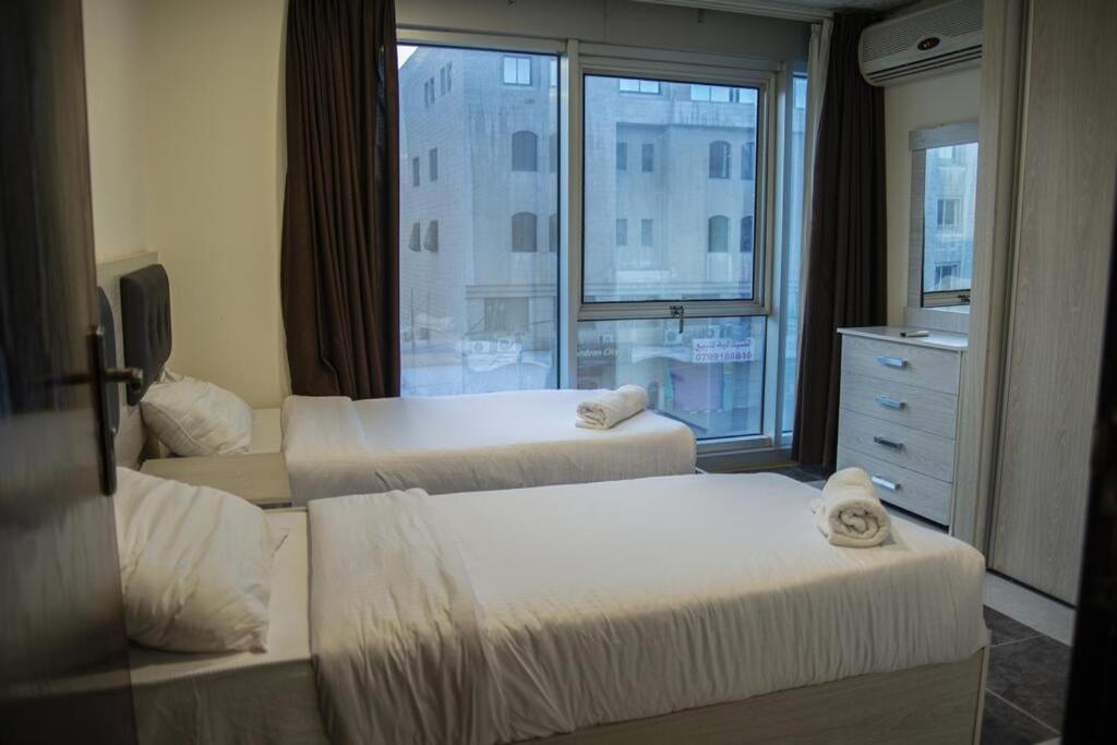 Bonsiana Hotel Suites Amman Exteriör bild