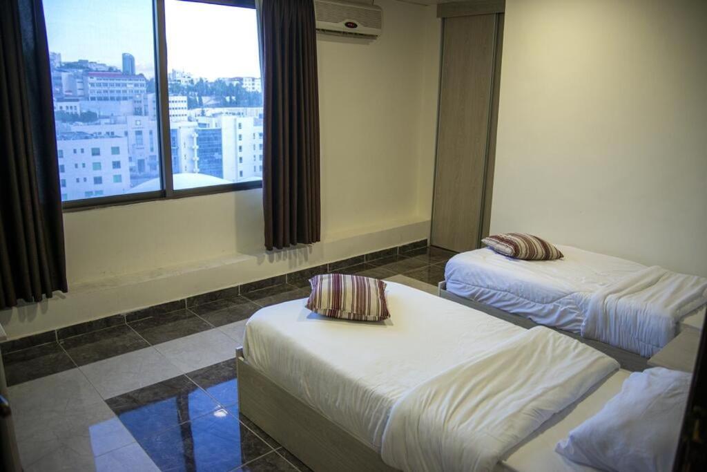 Bonsiana Hotel Suites Amman Exteriör bild